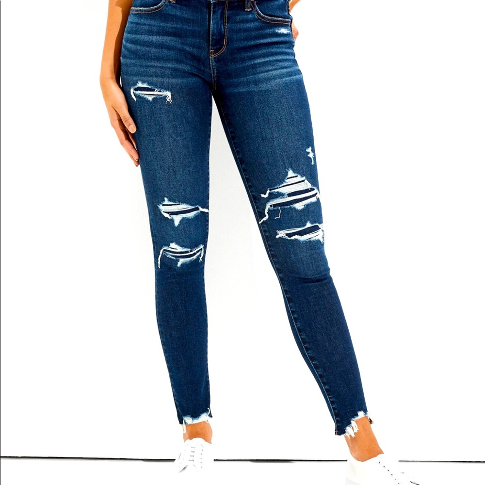 American Eagle Ripped Dark Washed Denim Mid Rise Stretch Jeans